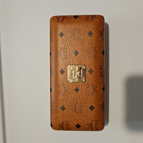 NWT MCM725S 52-20-140 grey sunglasses with hard case and cleaning cloth - Picture 11 of 15